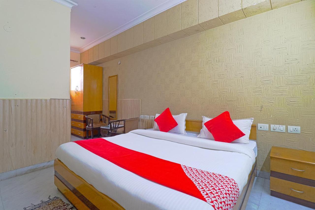 Oyo 834 Shree Balaji Hotel فريد آباد المظهر الخارجي الصورة