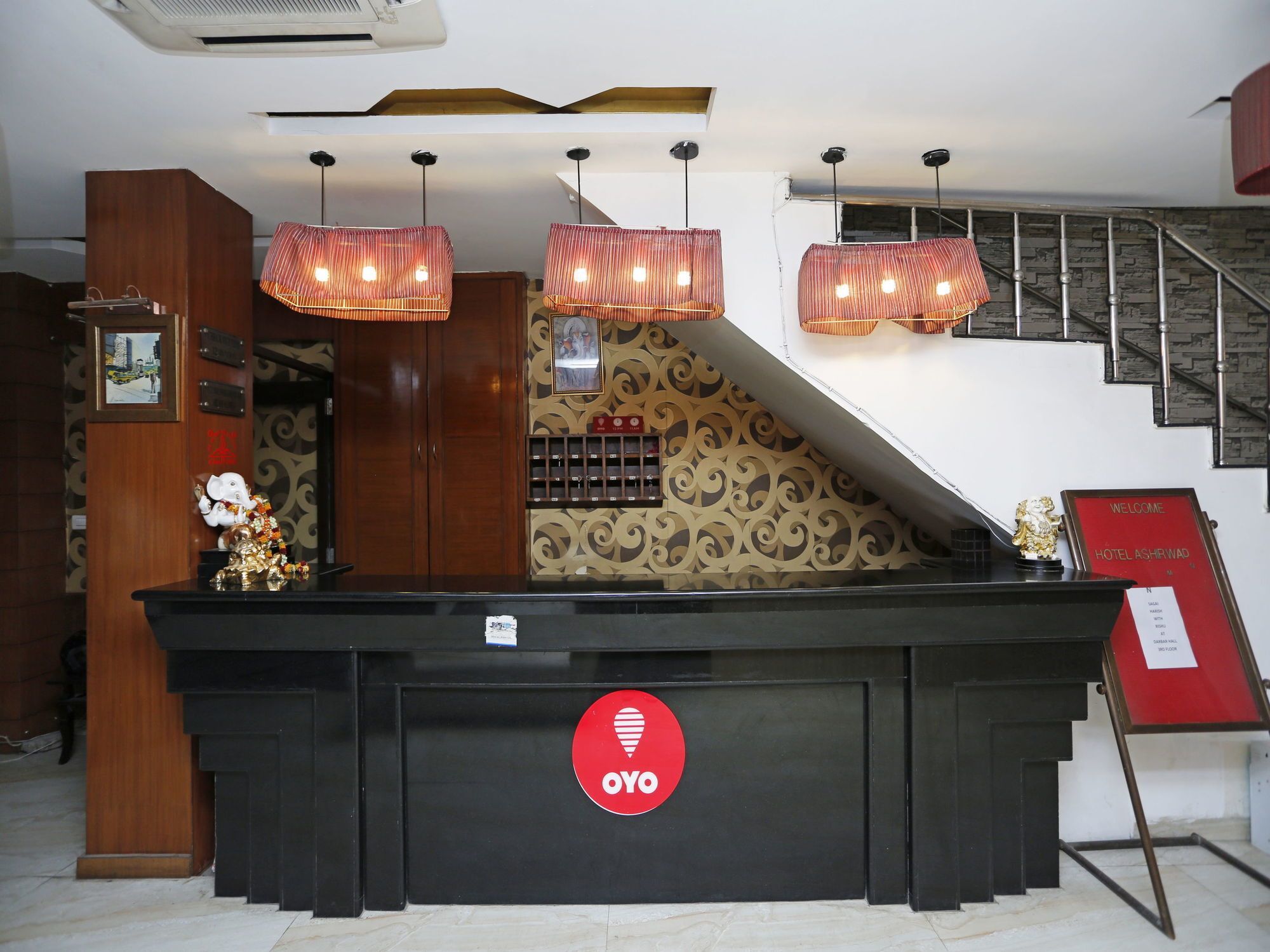 Oyo 834 Shree Balaji Hotel فريد آباد المظهر الخارجي الصورة